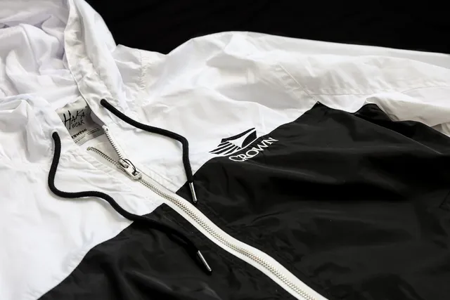 Windbreaker Jacket (White/Black)
