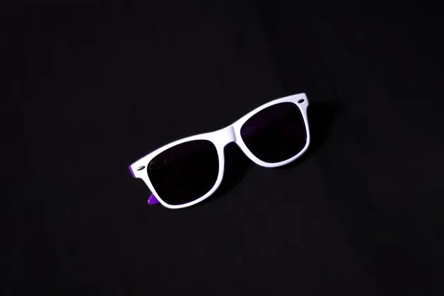 Two-Tone Sunglasses (Purple/White)