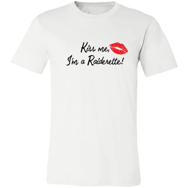 Kiss Me - Raiderette